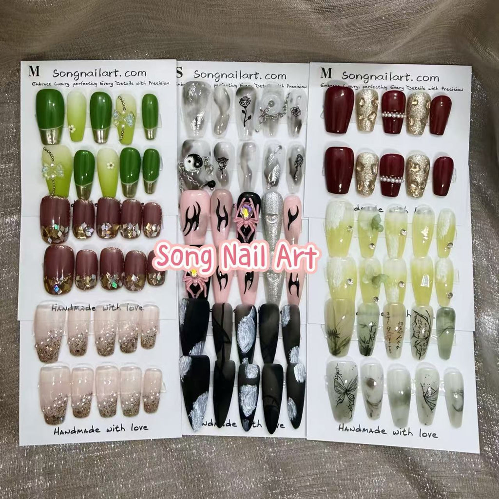 2 Sets Random Clearance Handmade Press On Nails – 20pcs (10 pcs/set) Nail Art