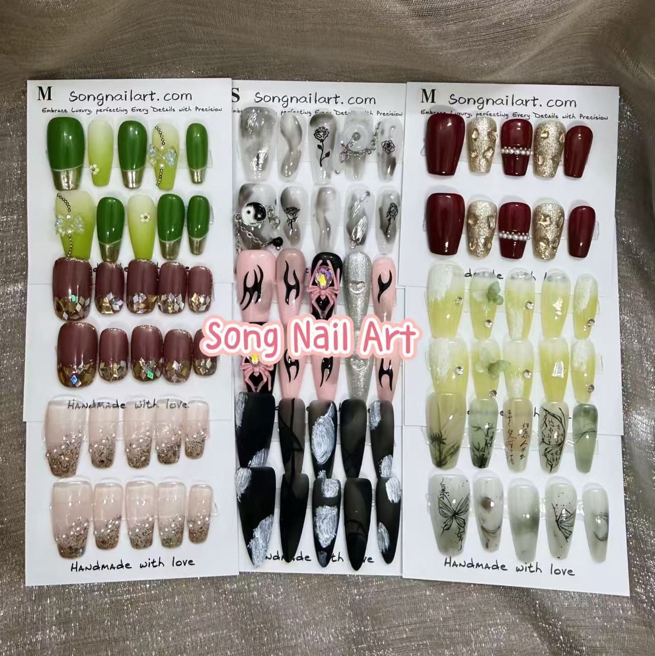 2 Sets Random Clearance Handmade Press On Nails – 20pcs (10 pcs/set) Nail Art