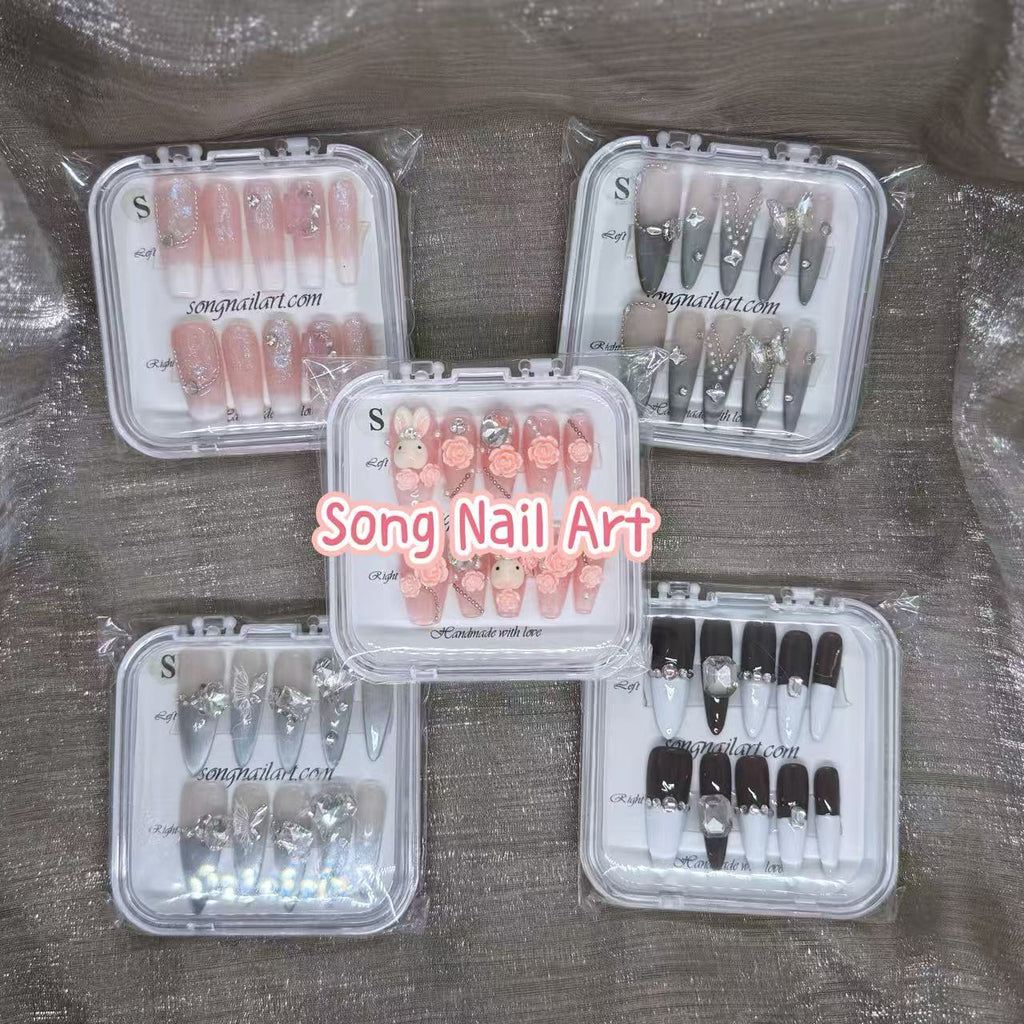 2 Sets Random Luxury Handmade Press On Nails – 20pcs (10 pcs/set)